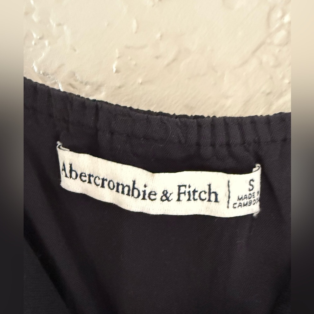 Abercrombie & Fitch Elegant Black Maxi Dress - Picture 4 of 5